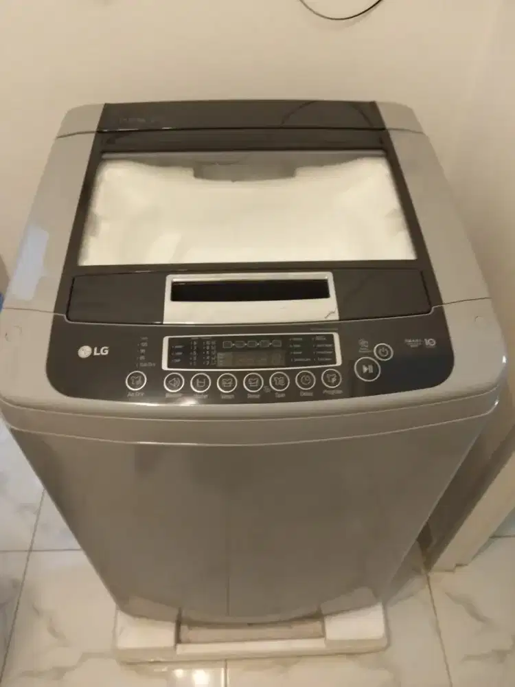Mesin Cuci LG Baru