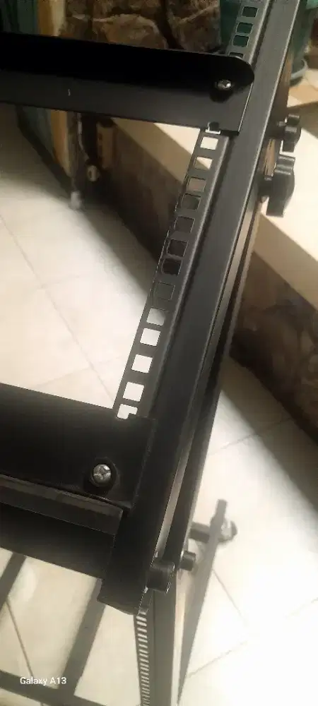 Dijual Rak Asesoris Audio seperti  Amplifier, Crosover, Equalizer.,