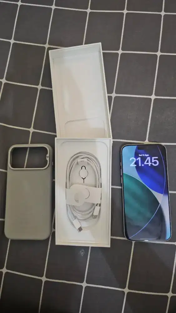 DIJUAL IPHONE 17 PRO MAX 512GB, WARNA SILVER,GARANSI ON AGUSTUS 2027