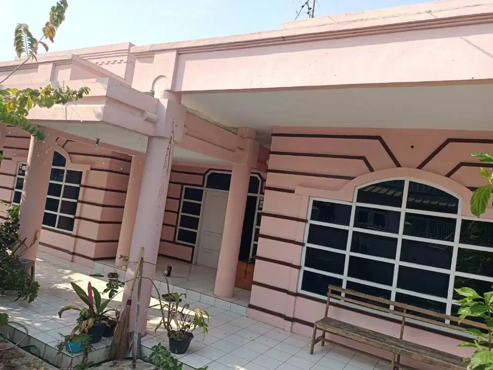 Jual Rumah Lokasi Strategis