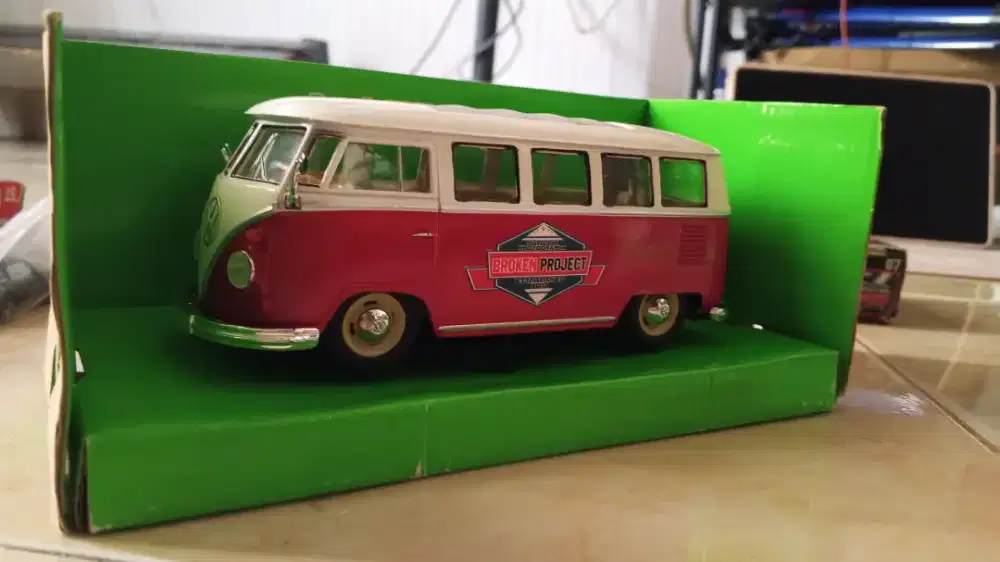 diecast nex 1:24