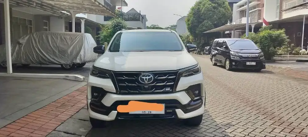 Toyota Fortuner 2.8 VRZ 2023 – Excellent Condition