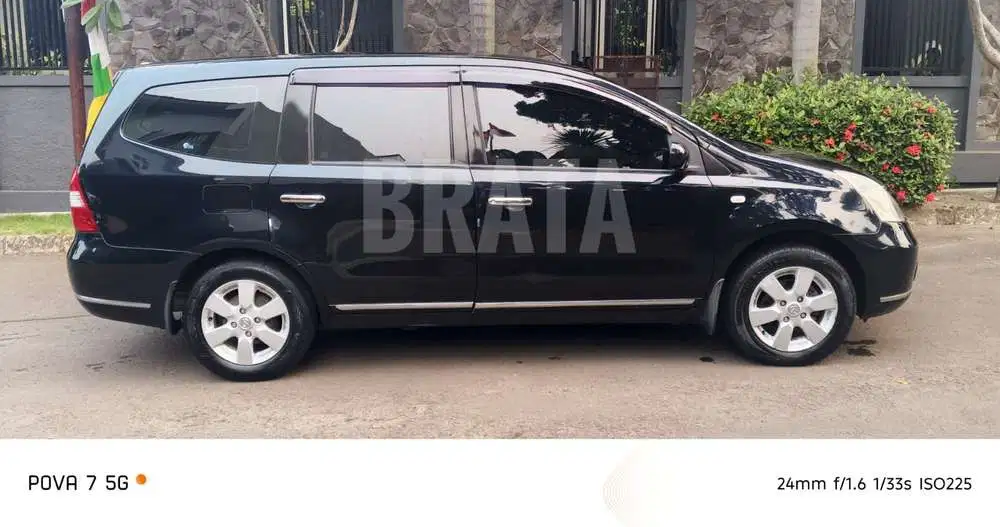 Nissan Grand livina 2010 Bensin