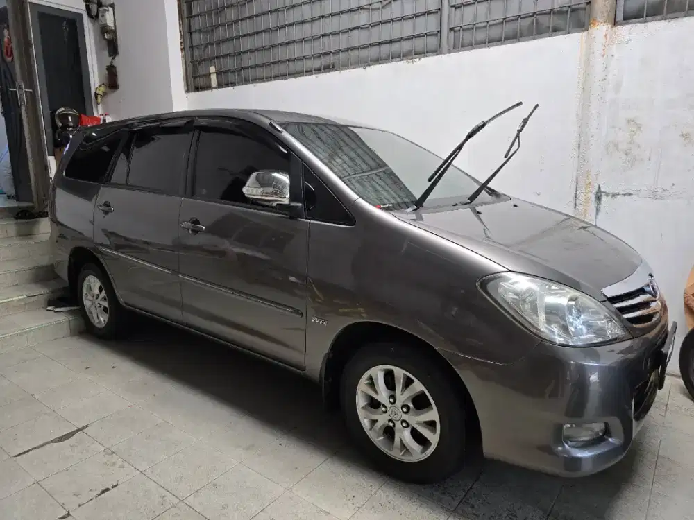 Sewa Kijang Grand Innova + Supir
