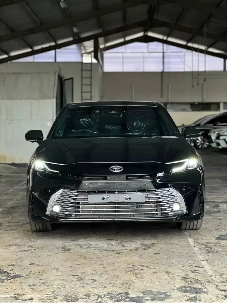 NEW TOYOTA CAMRY 2.5 L HYBRID AT 2026