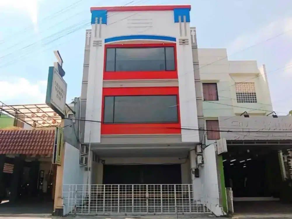 Disewakan gedung 3 lantai dekat ugm jogja