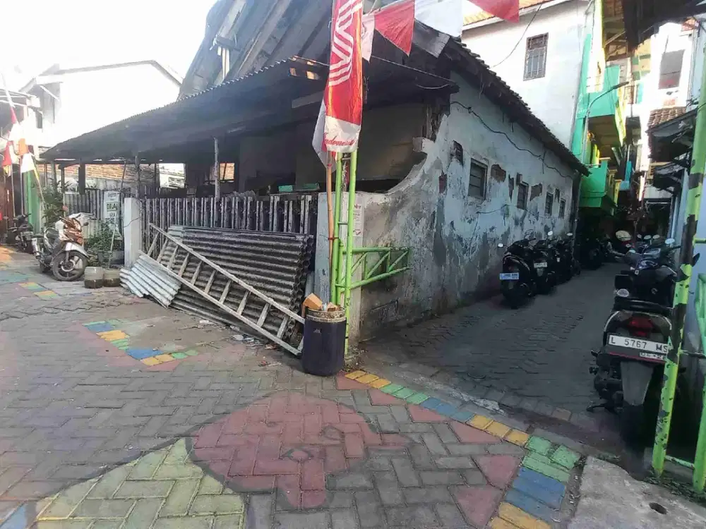 Rumah hitung tanah belakang royal plaza