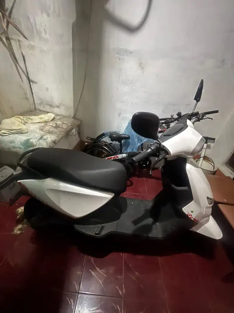 sepeda listrik uwinfly d66i
