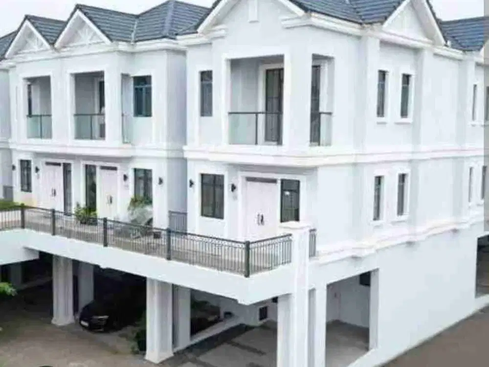Di Sewakan Double Decker Lavon 2 Cikupa Tangerang