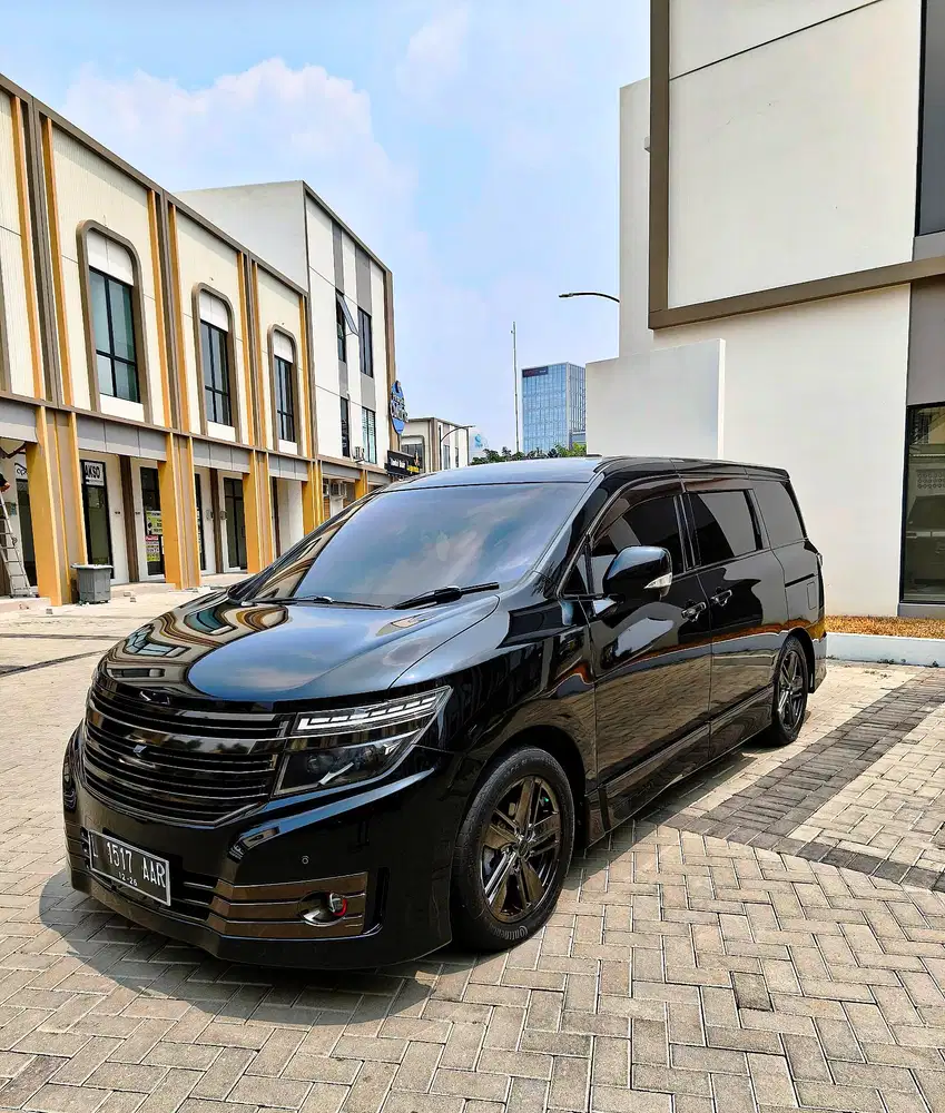 Nissan Elgrand 2.5At Auhtech CBU Japan Mewah Nyaman