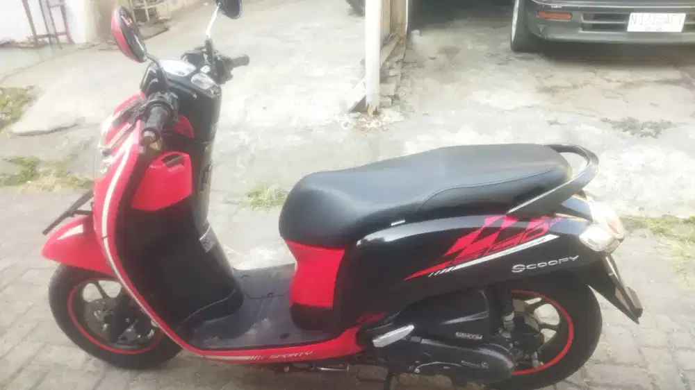 Scopy warna merah 2018 NEGO