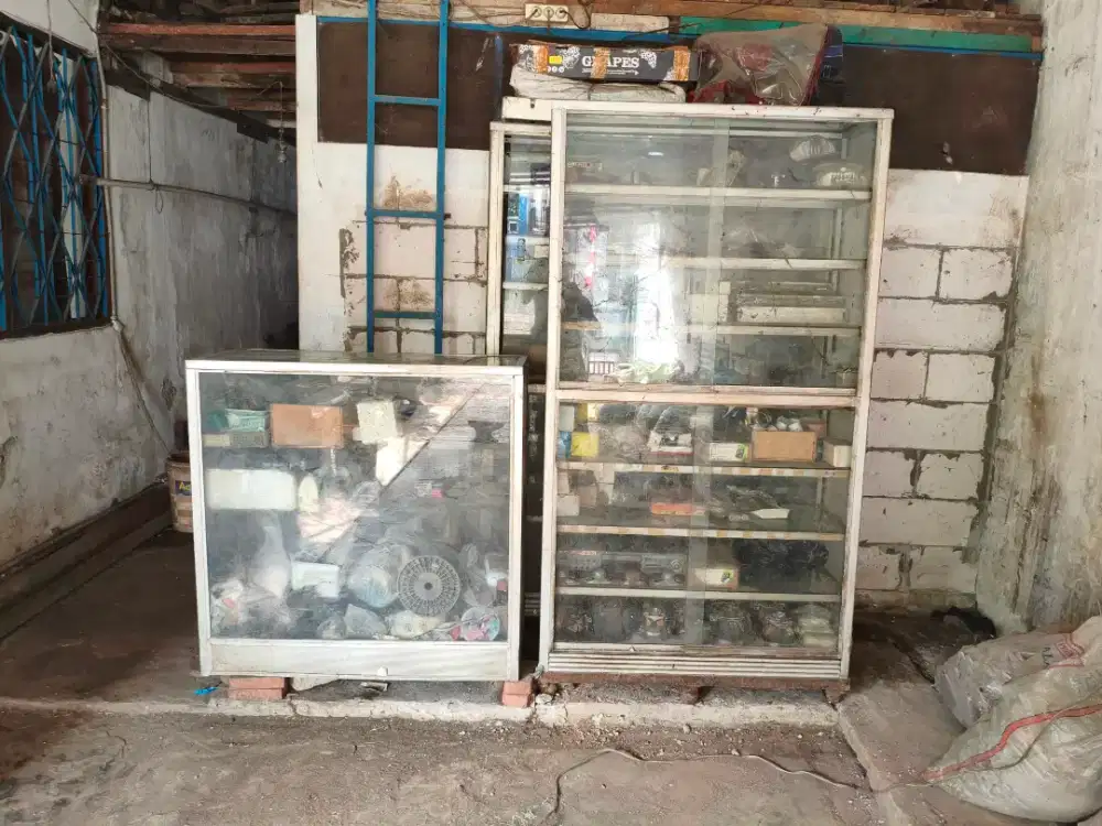 Etalase Kaca Murah Negoin Aja