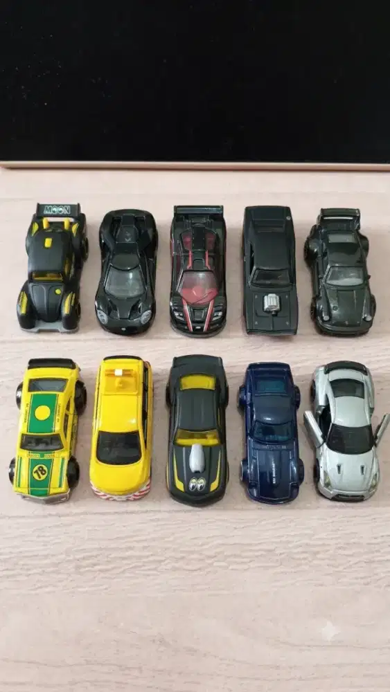 diecast hotwheels/tomica
