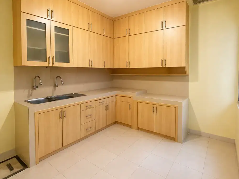 Rumah Carrillo Residence Gading Serpong 4+1 KT Harga 1,8 M