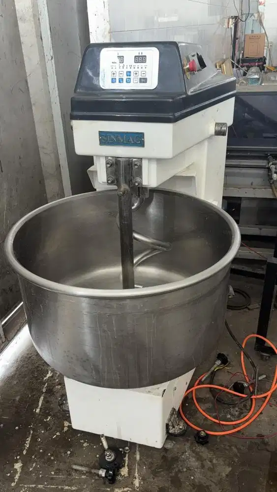 Sinmag Mixer 120kg