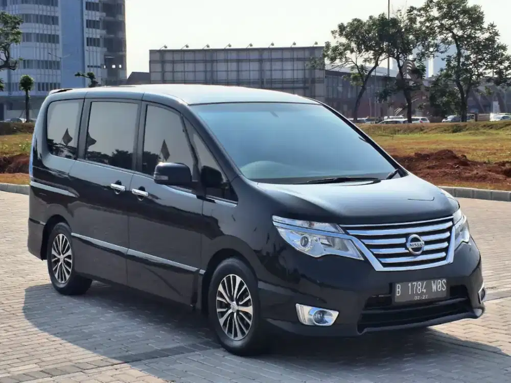 Nissan Serena HWS 2.0 Automatic 2017