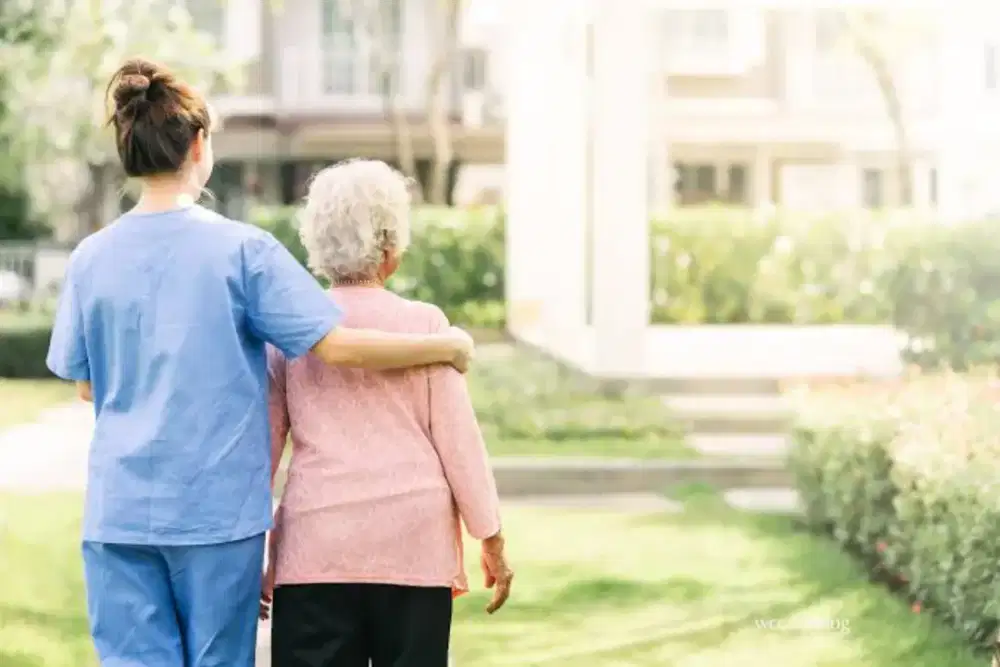 Dicari Caregiver / Merawat Lansia