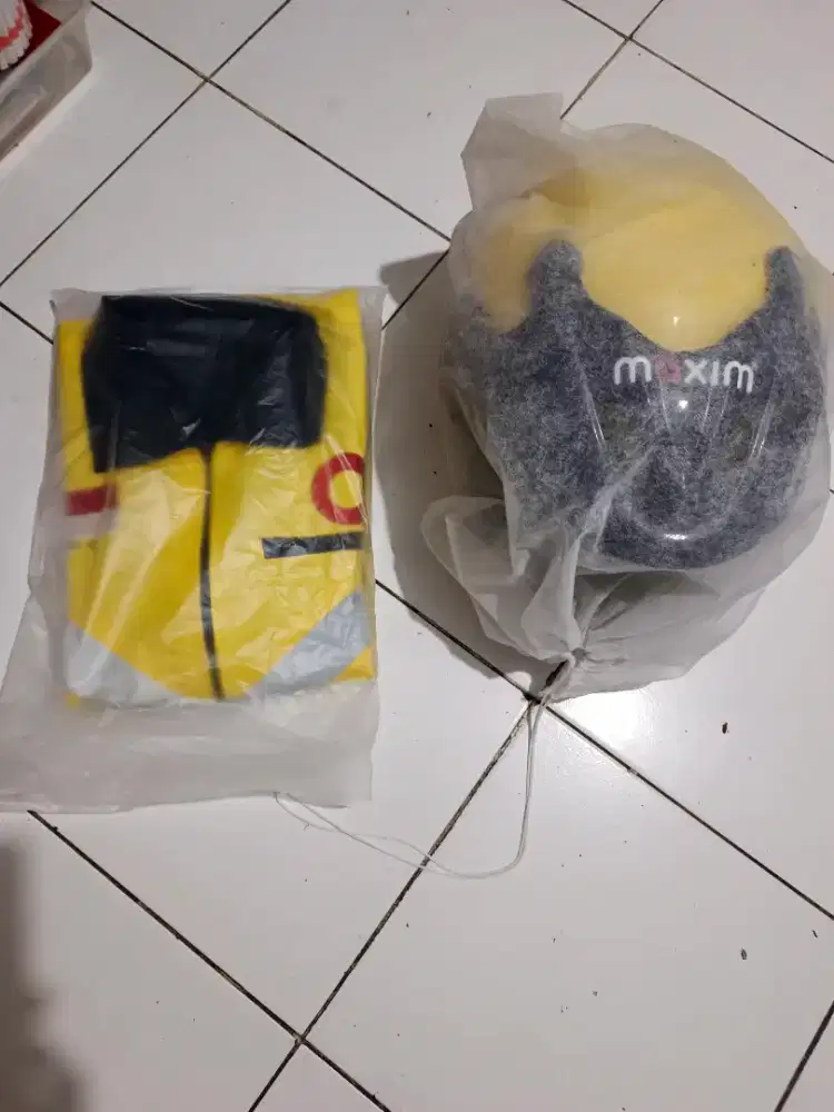 Helm - Jaket Maxim