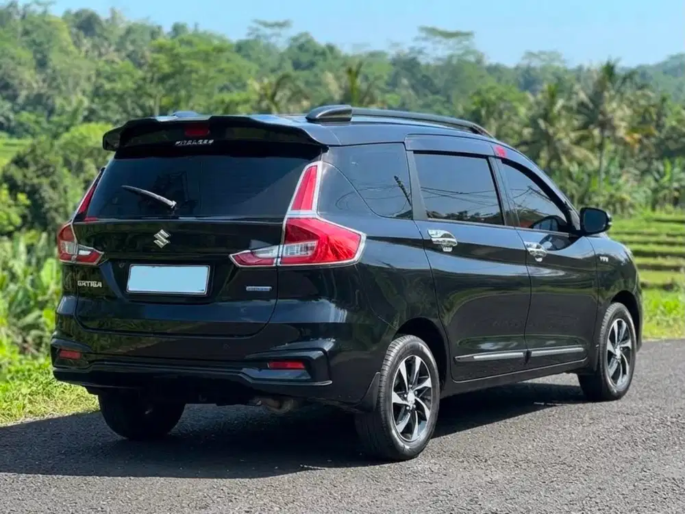 Suzuki Ertiga GX 1.5 HYBRID AT.Tgn 1.km 19 Ribu