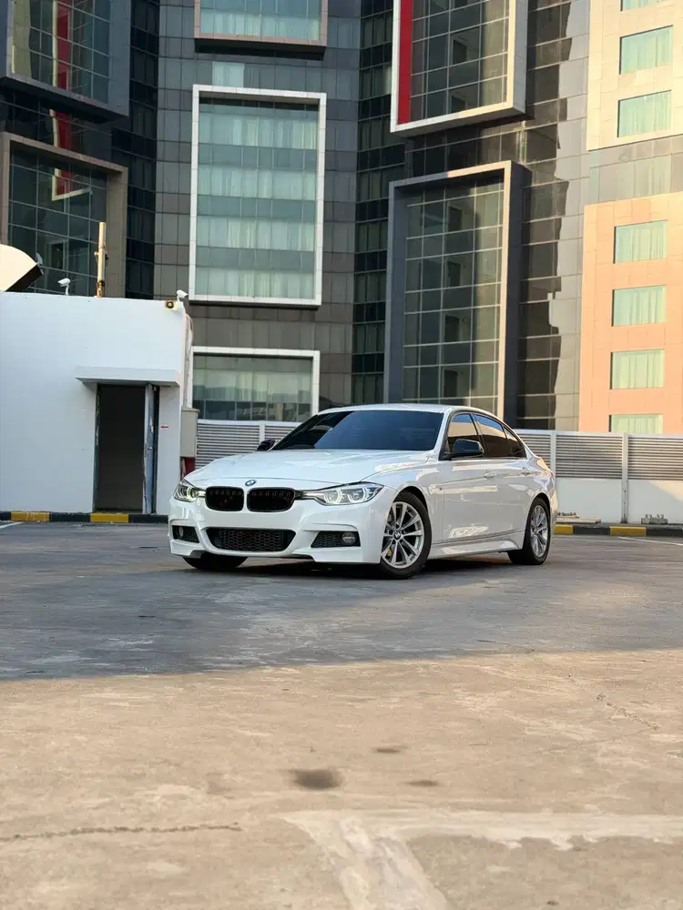 BMW 320I F30 SPORT 2.0 A/T 2017