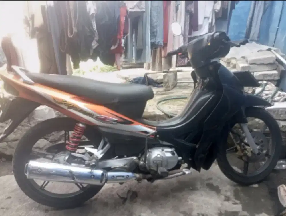 yamaha jupiter z orange