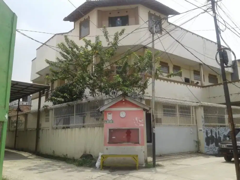 Termurah di Sewakan Rumah 3 Lantai bisa untuk Usaha / Gudang di Sayap Cibaduyut Bandung