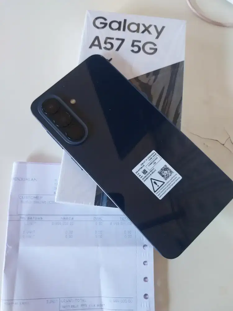 Samsung A57 12/256 like new