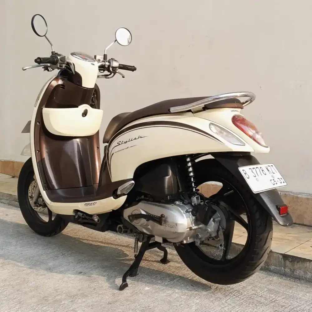 HONDA SCOOPY STYLISH TAHUN 2016 CASH ONLY