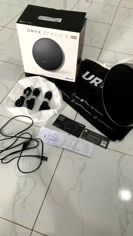 Harman/Kardon onyx 9