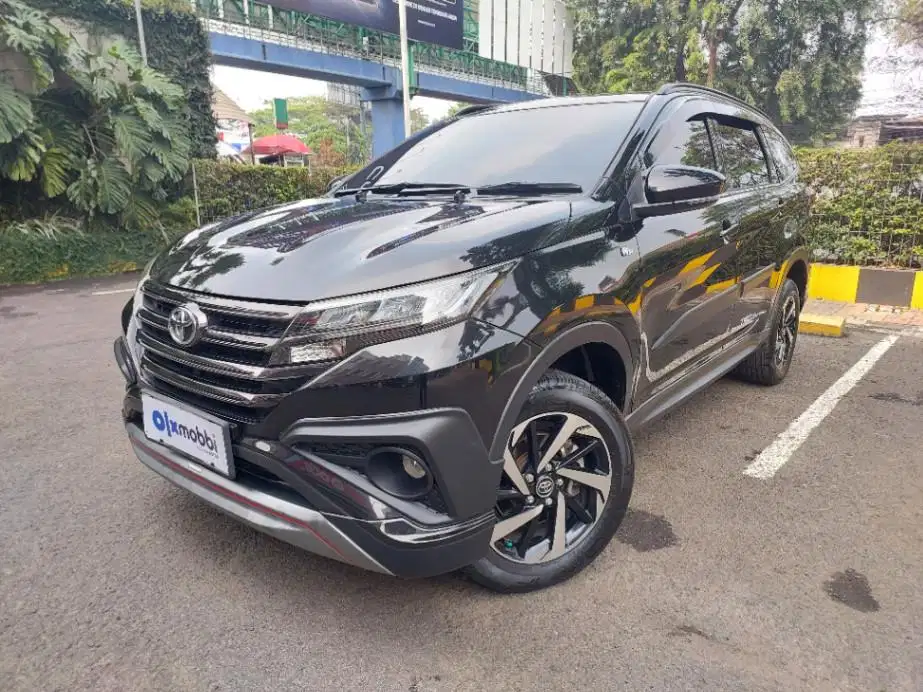 Toyota Rush 1.5 S Bensin-AT 2020 Hitam
