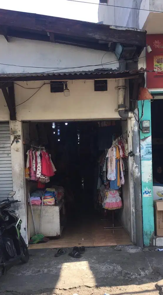 Dijual Ruko depan jalan raya rame
