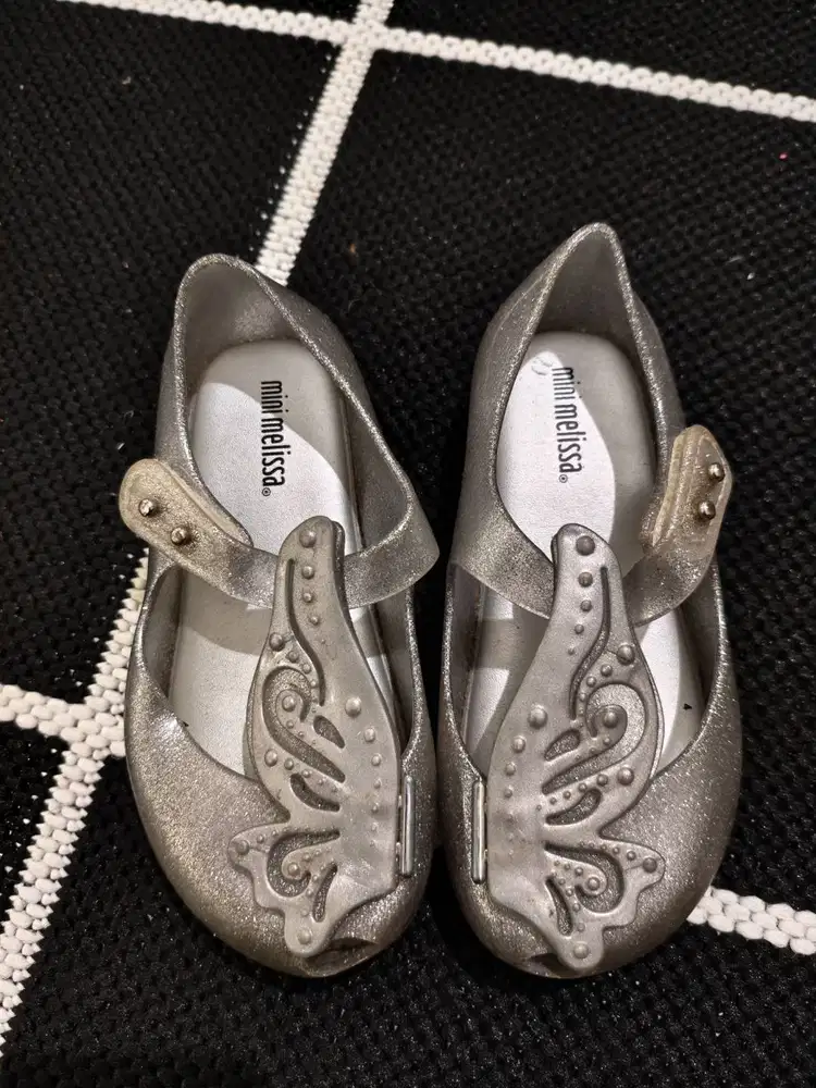 Sepatu Sandal Mini Melissa Anak Silver Gray