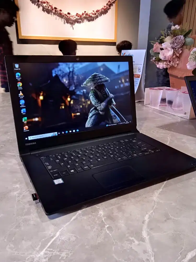 THOSIBA B65 i5 GEN 6 RAM 8GB SSD 128GB