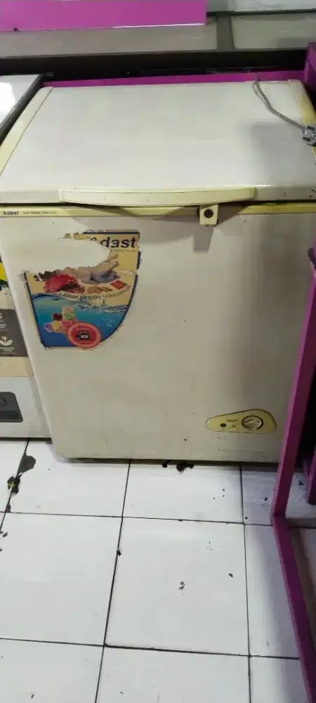 Freezer bekas  masih bagus