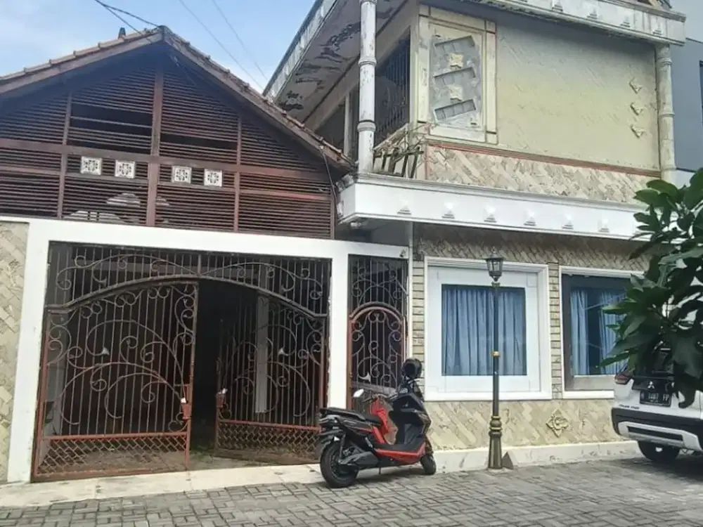 Investasi Rumah 2 Lantai Istimewa Kos dan Kantor di Tlogosari Semarang