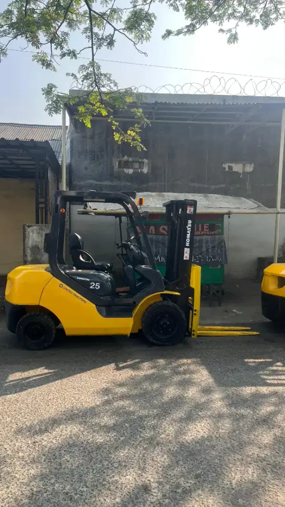 Forklift Komatsu 2,5 Ton,Manual,Tiang 3 Meter,Seri FD25-17,Tahun 2018