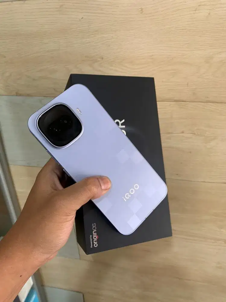 Iqoo 15R 12/512 GB