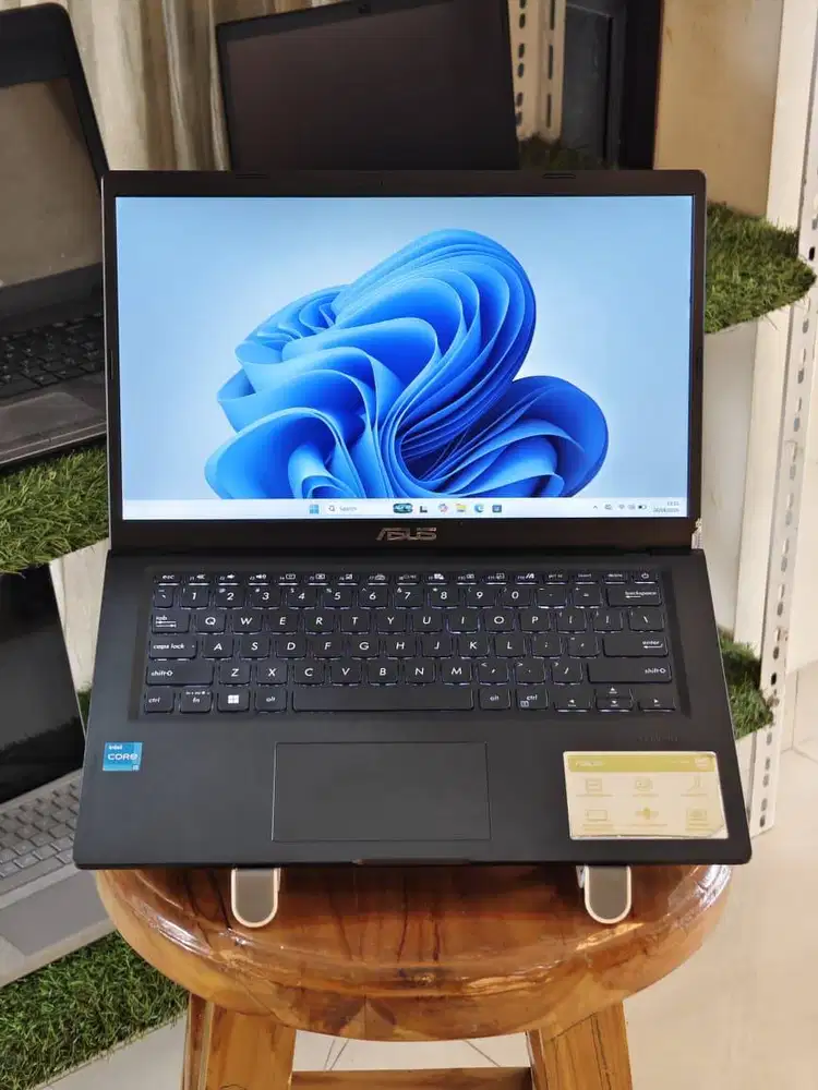 ASUS VivoBook X415EA i3-1115G4 RAM 8GB SSD 256GB Windows 11