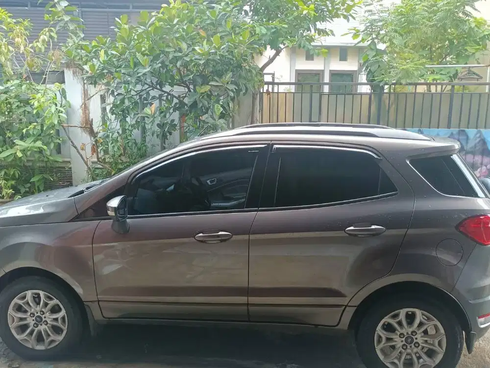 BU: Dijual Cepat Ford Ecosport Limited Ed, Sudah Diremajakan