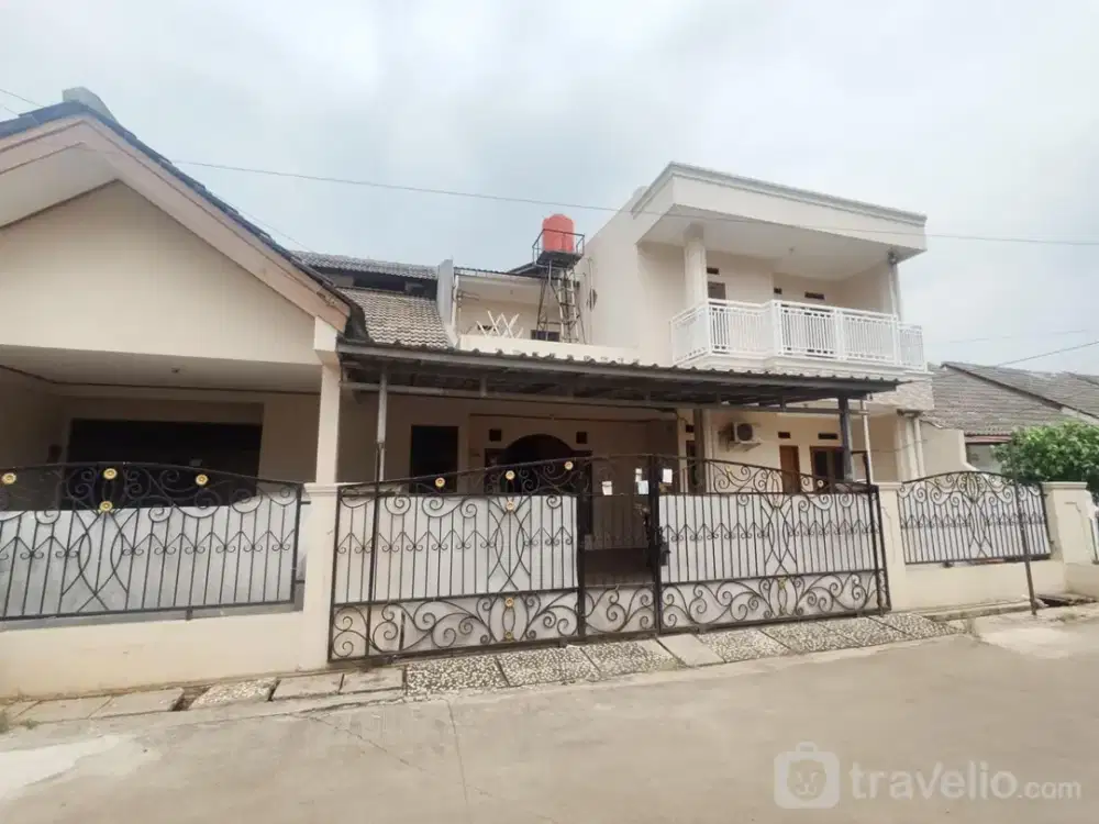Rumah Luas 2 Lantai di Pondok Pekayon Indah Bekasi