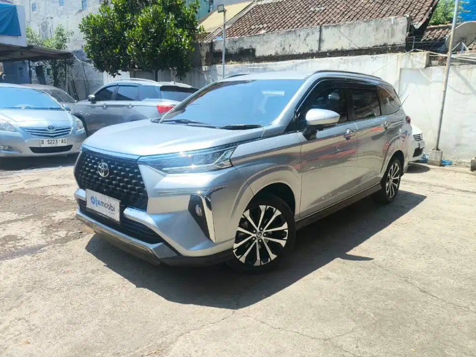 LOW DP Toyota Avanza 1.5 New Veloz Q Bensin-AT 2023 AKK