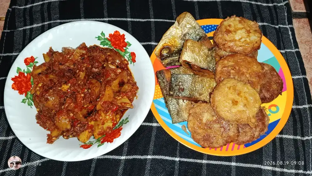 MENCARI LOWONGAN KERJA (BUKAN MEMBUKA LOWONGAN)