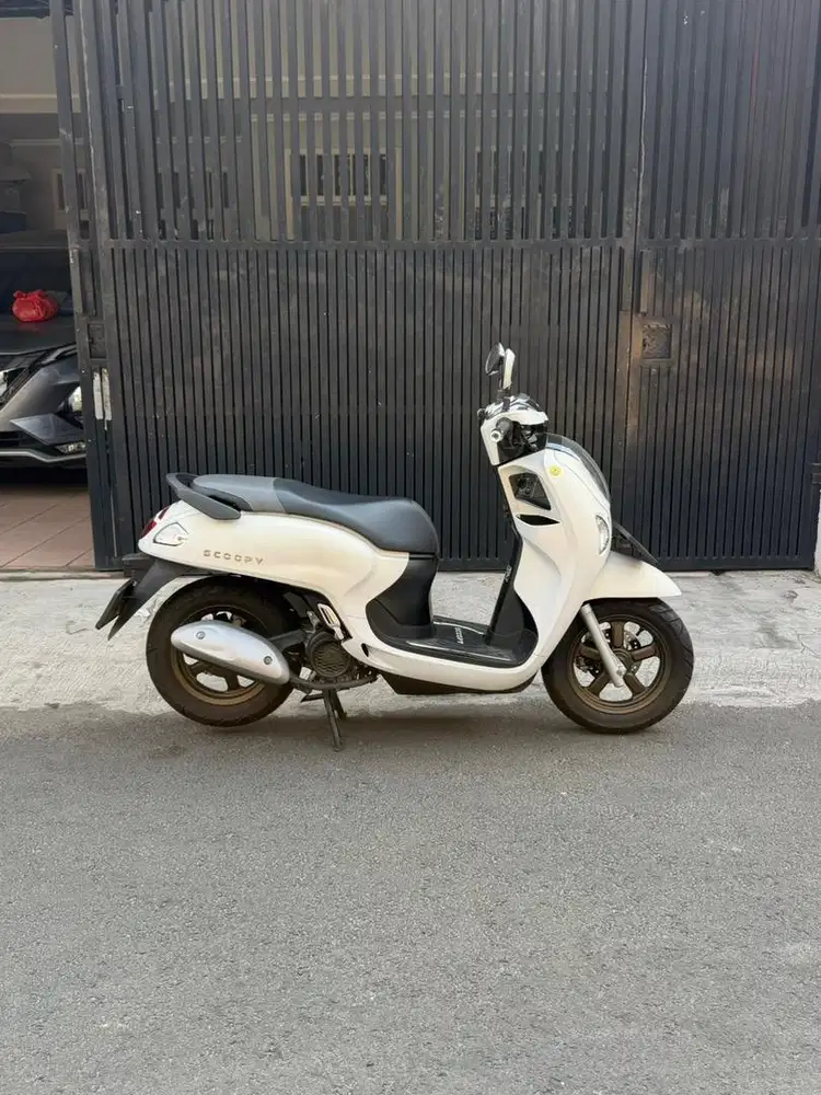 scoopy prestige 2025 keyless