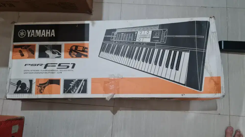 Keyboard Piano Yamaha PSR F52 Mulus