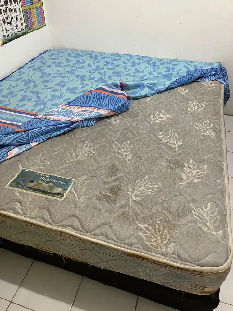 Dijual bed tempat tidur
