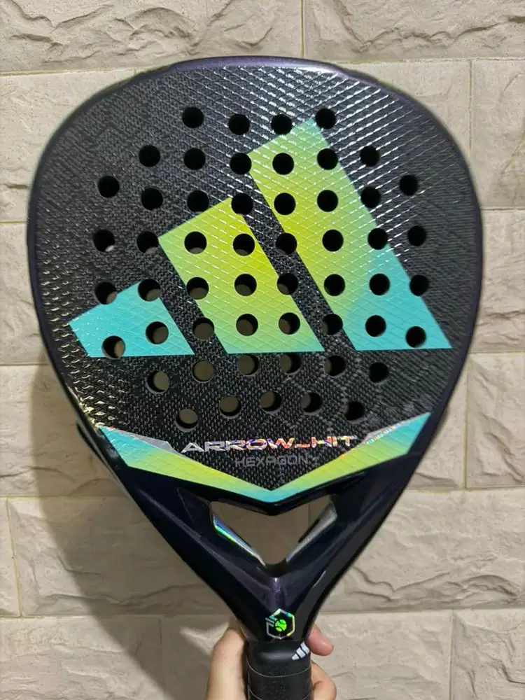 Adidas Arrow Hit Hexagon LTD 2026