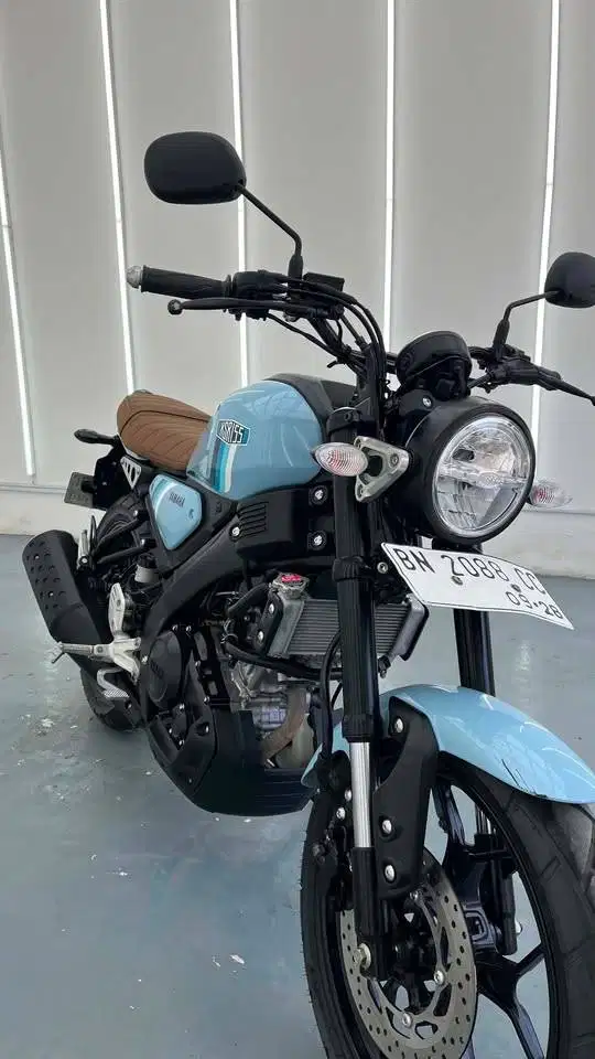 Motor Yamaha XSR 155 CC BLUE