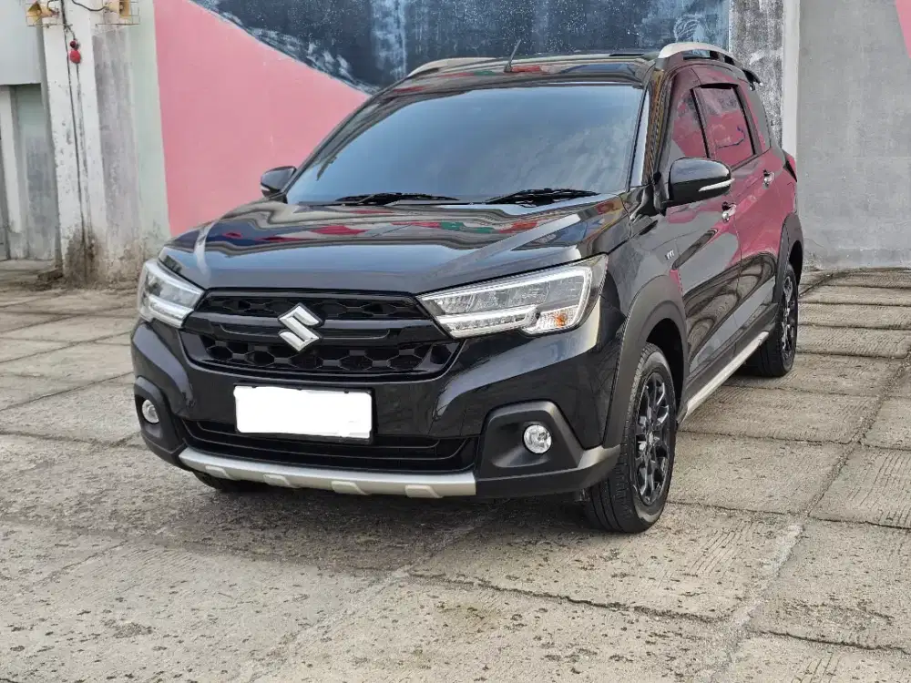 Suzuki XL7 Alpha Hybrid 2025 Hitam