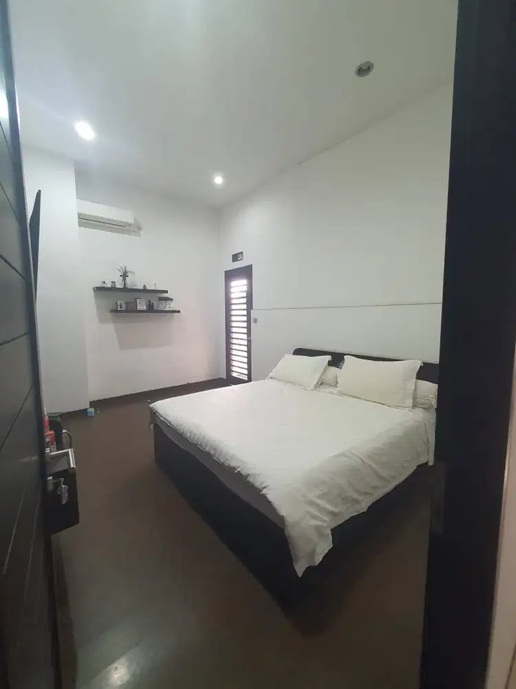 Dijual Murah Rumah Siap Huni di Singgasana Pradana Bandung