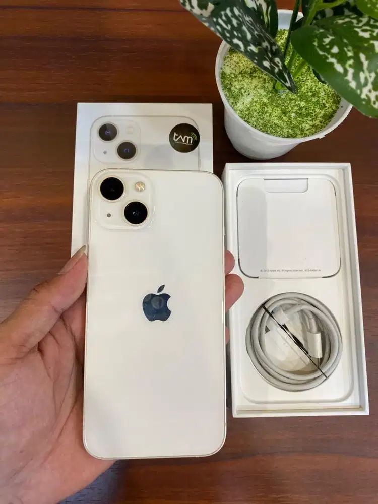 iPhone 13 256GB Starlight iBox